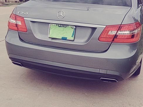 Used 2012 Mercedes-Benz E 350 Sedan image 2