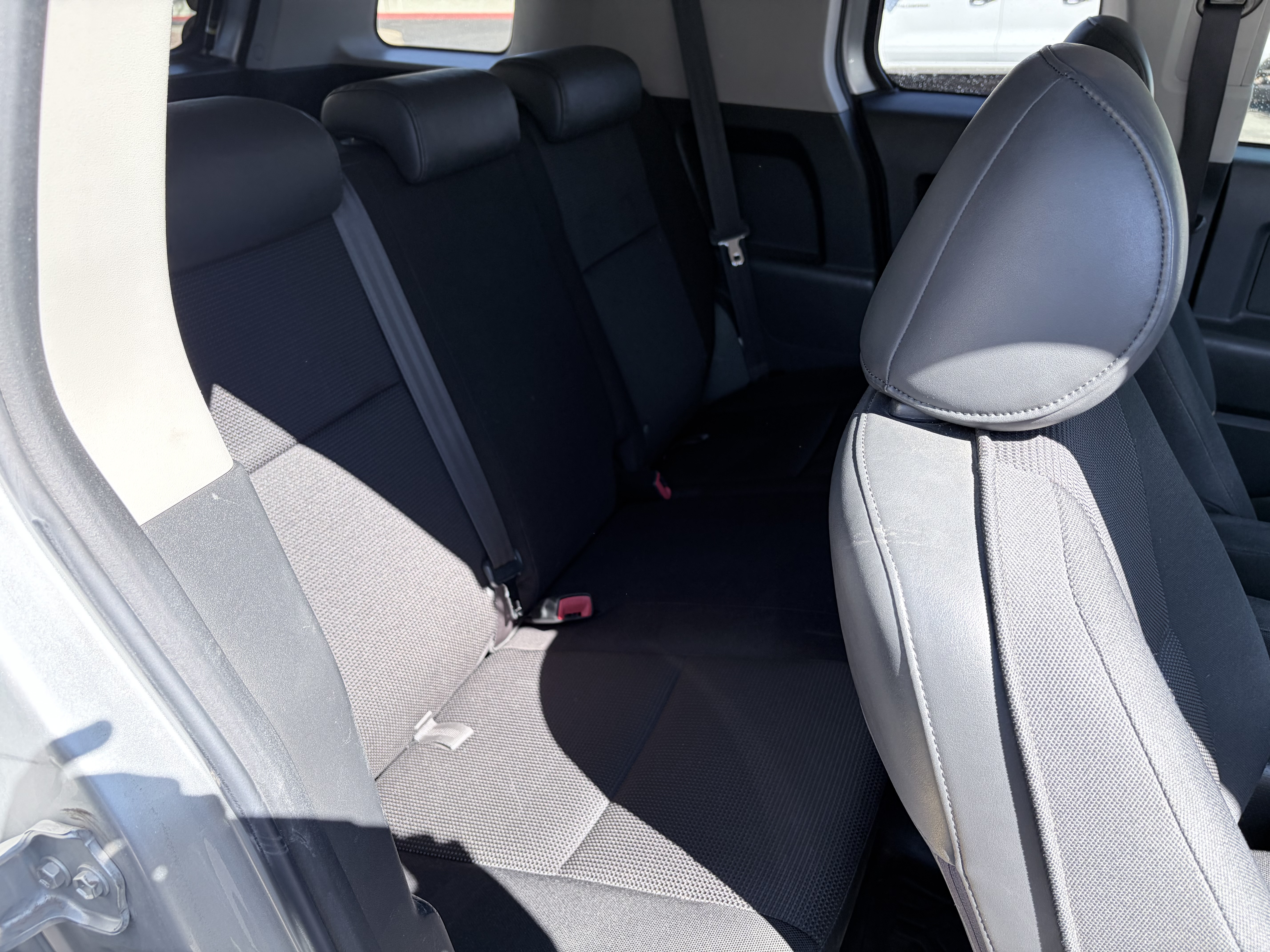 Used 2007 Toyota FJ Cruiser 2WD w/ Convenience Pkg image 11