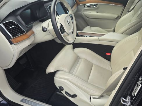 Used 2019 Volvo XC90 T6 Inscription w/ Luxury Package image 21