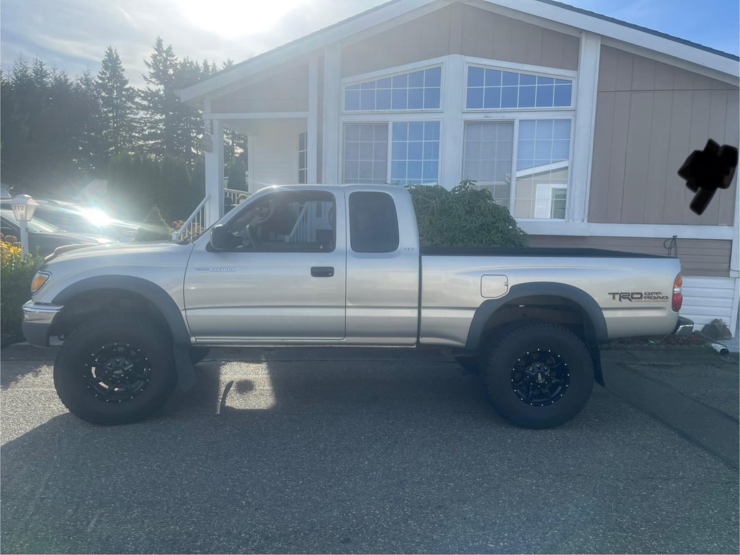 Used 2003 Toyota Tacoma 4x4 Xtracab V6 image 1