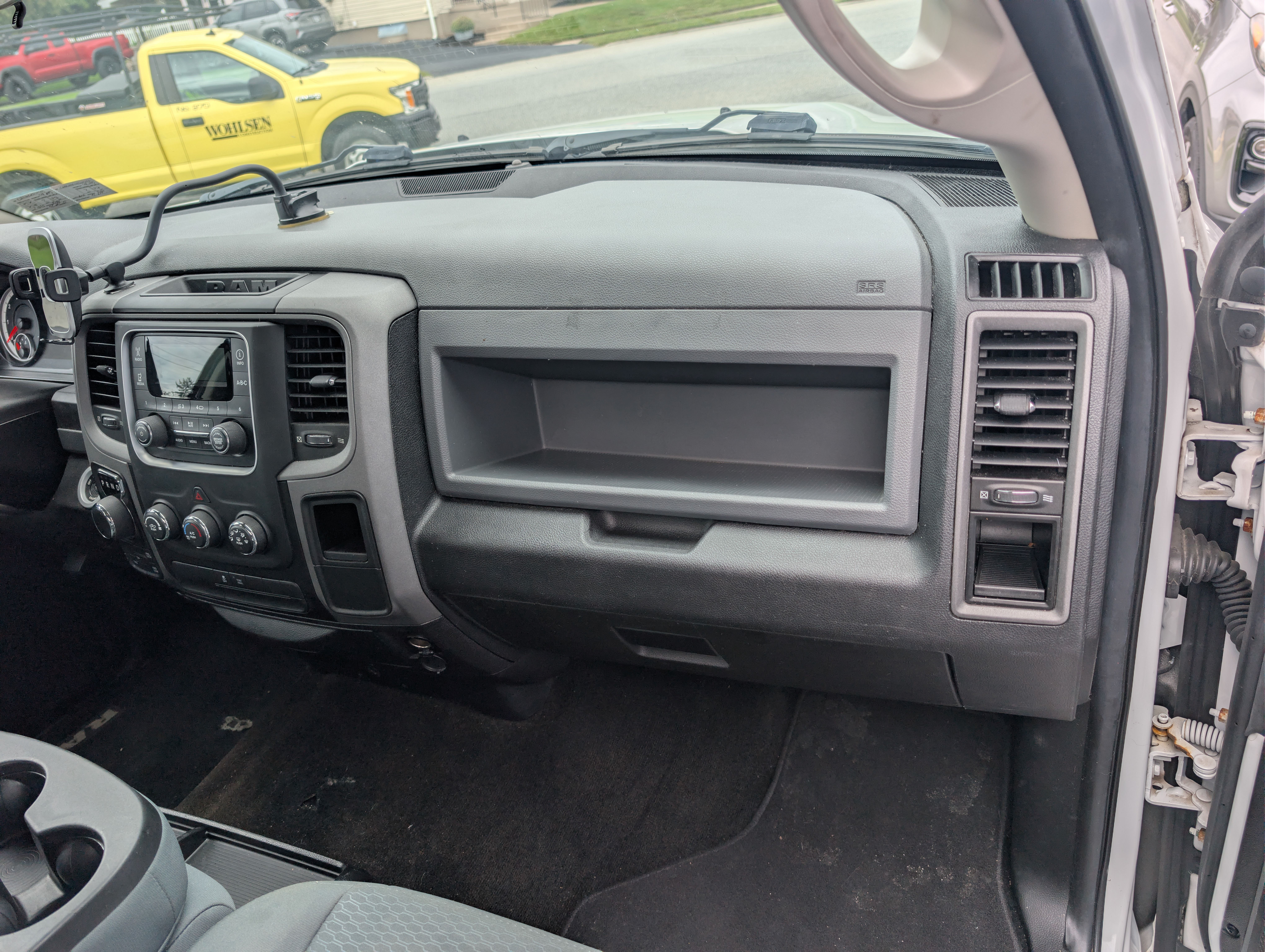 Used 2014 RAM 1500 ST AWD/4WD image 32