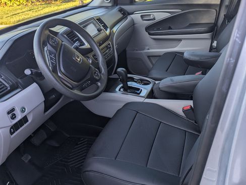 Used 2016 Honda Pilot LX image 6