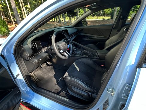 Used 2025 Hyundai Elantra N FWD image 10