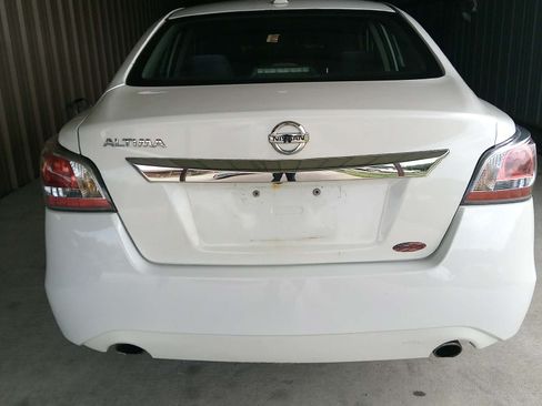 Used 2014 Nissan Altima 2.5 SV FWD image 15