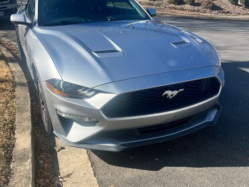 Used 2021 Ford Mustang Premium image 2