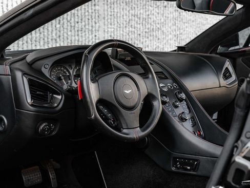 Used 2015 Aston Martin Vanquish Volante image 18
