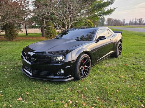 Used 2013 Chevrolet Camaro SS w/ SS Performance Package image 1