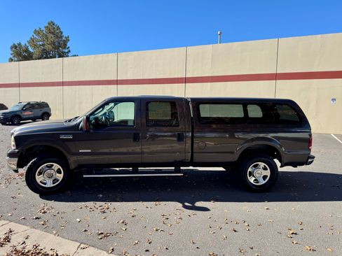 Used 2006 Ford F250 Lariat image 5