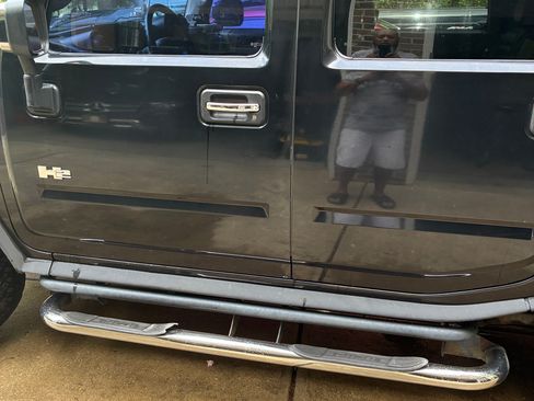 Used 2004 HUMMER H2 AWD/4WD image 10
