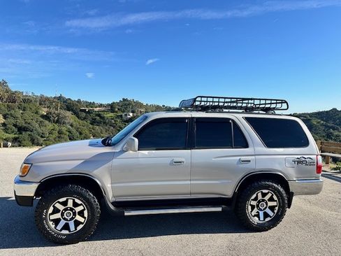Used 1998 Toyota 4Runner SR5 image 1