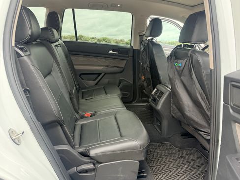Used 2021 Volkswagen Atlas SE w/ Panoramic Sunroof Package AWD/4WD image 8