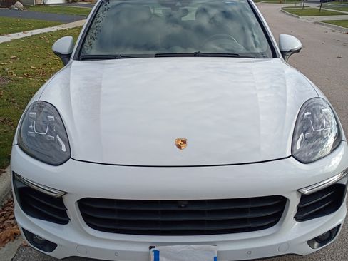 Used 2016 Porsche Cayenne S image 21