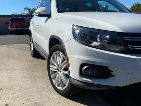 Used 2015 Volkswagen Tiguan SEL image 9