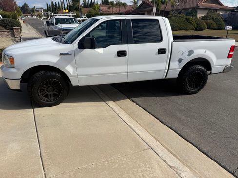 Used 2005 Ford F150 XLT image 6