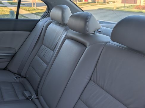 Used 2010 Honda Accord EX-L image 16