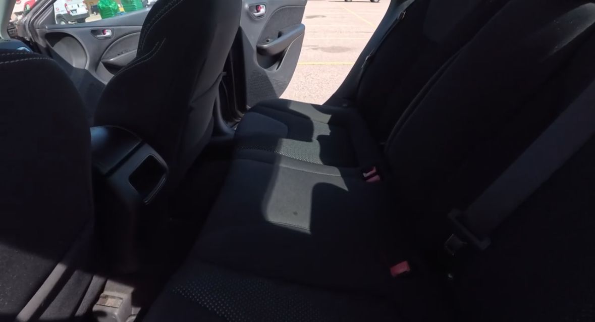 Used 2015 Dodge Dart SXT FWD image 5