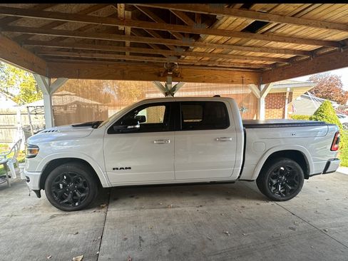 Used 2022 RAM 1500 Limited image 1