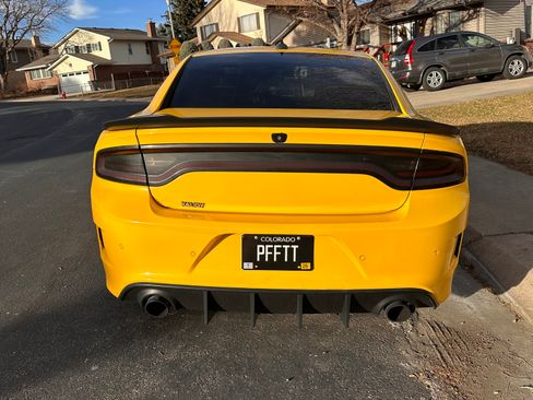 Used 2018 Dodge Charger R/T Scat Pack image 4