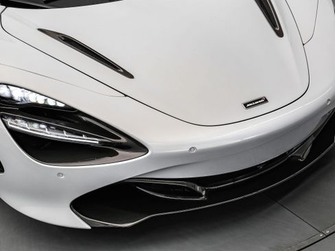 Used 2018 McLaren 720S Luxury RWD image 24