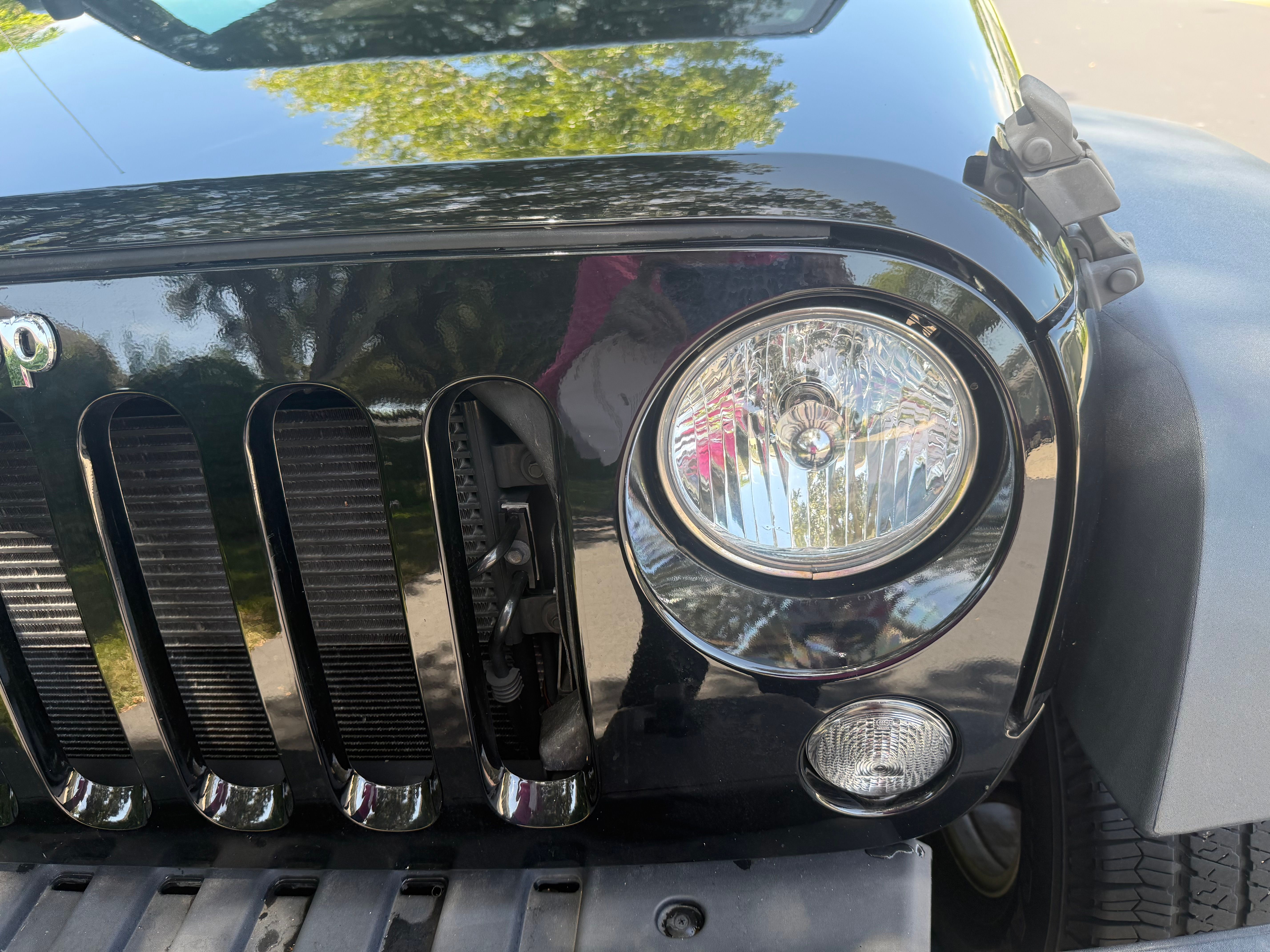 Used 2015 Jeep Wrangler Sport w/ Quick Order Package 24S AWD/4WD image 25
