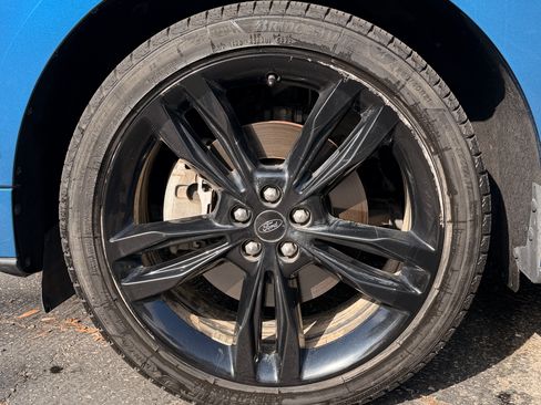 Used 2019 Ford Edge ST w/ Equipment Group 401A AWD/4WD image 13