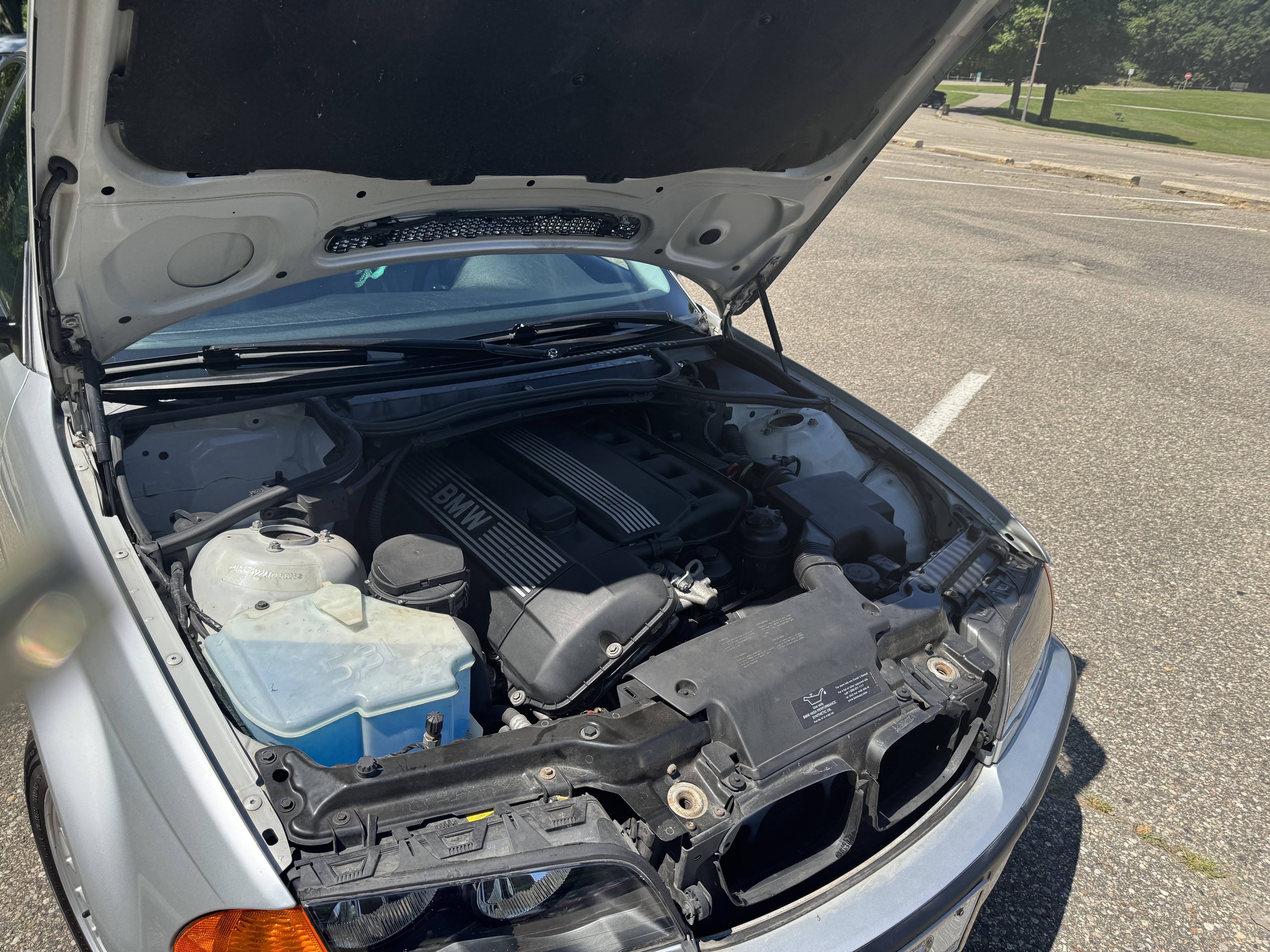 Used 1999 BMW 323i Sedan RWD image 5