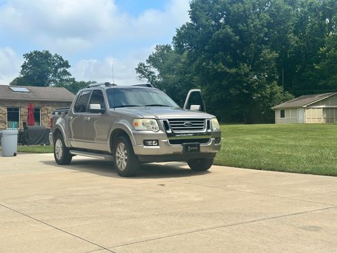 Used 2008 Ford Explorer Sport Trac Limited image 14