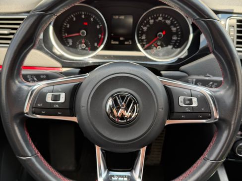 Used 2016 Volkswagen Jetta GLI SEL FWD image 9