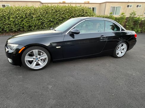 Used 2008 BMW 335i Convertible image 15