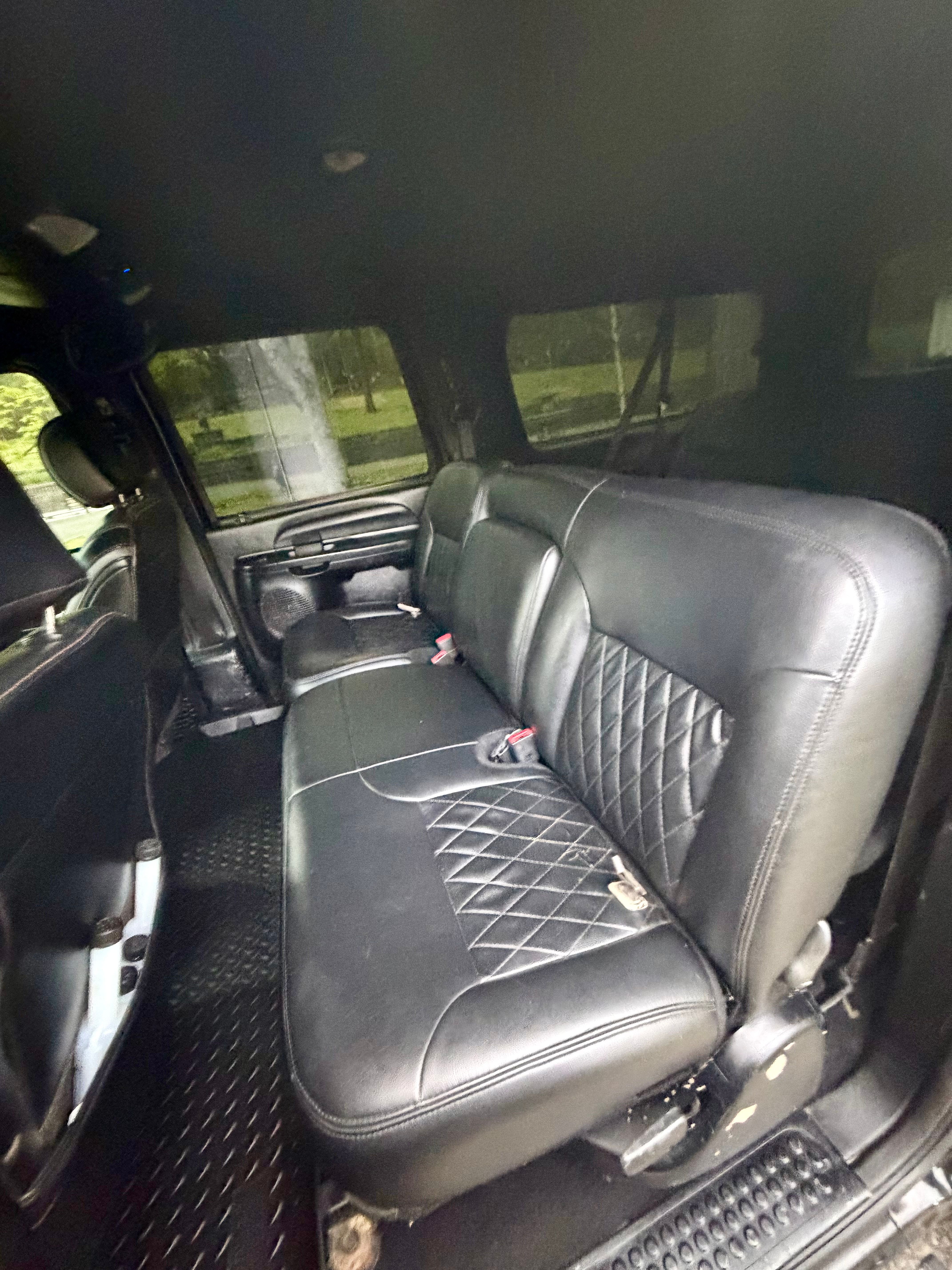 Used 2005 Ford Excursion XLT AWD/4WD image 11