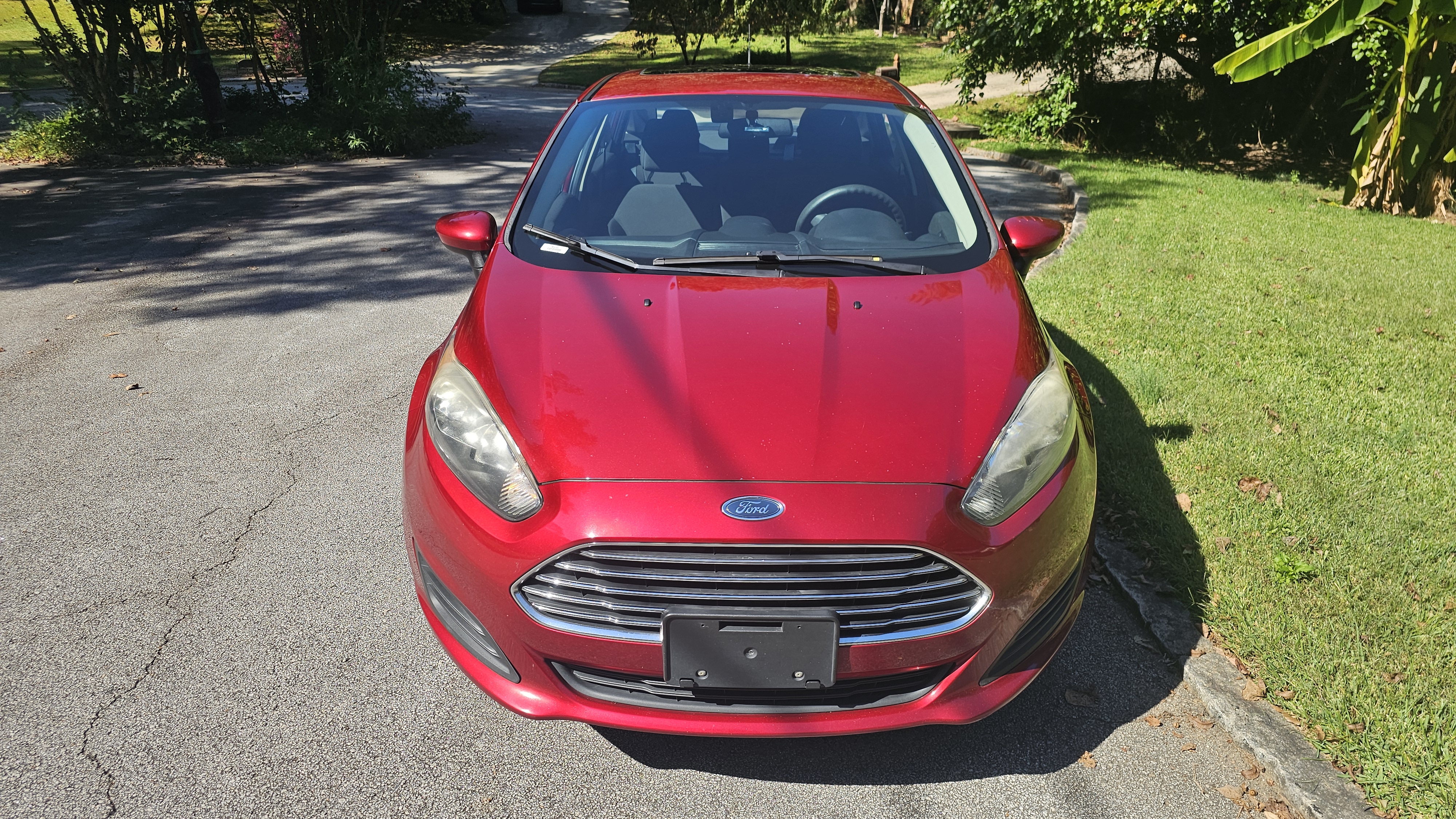 Used 2017 Ford Fiesta SE FWD image 2