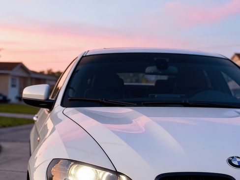 Used 2009 BMW X6 xDrive35i image 4