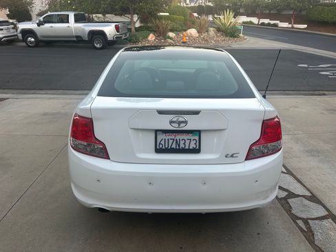 Used 2012 Scion tC FWD image 11