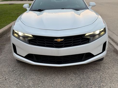 Used 2019 Chevrolet Camaro LT RWD image 9