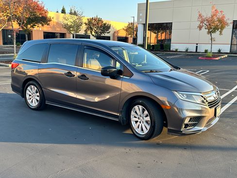 Used 2019 Honda Odyssey LX image 19