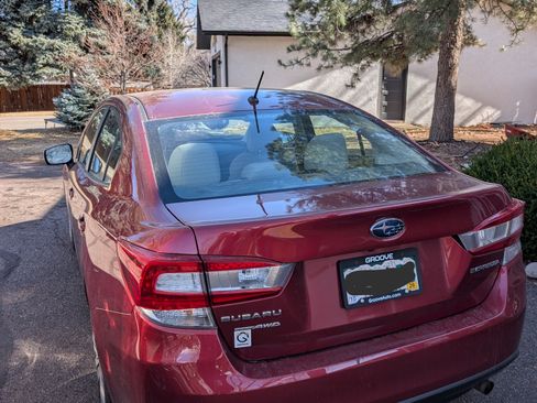 Used 2019 Subaru Impreza 2.0i image 2