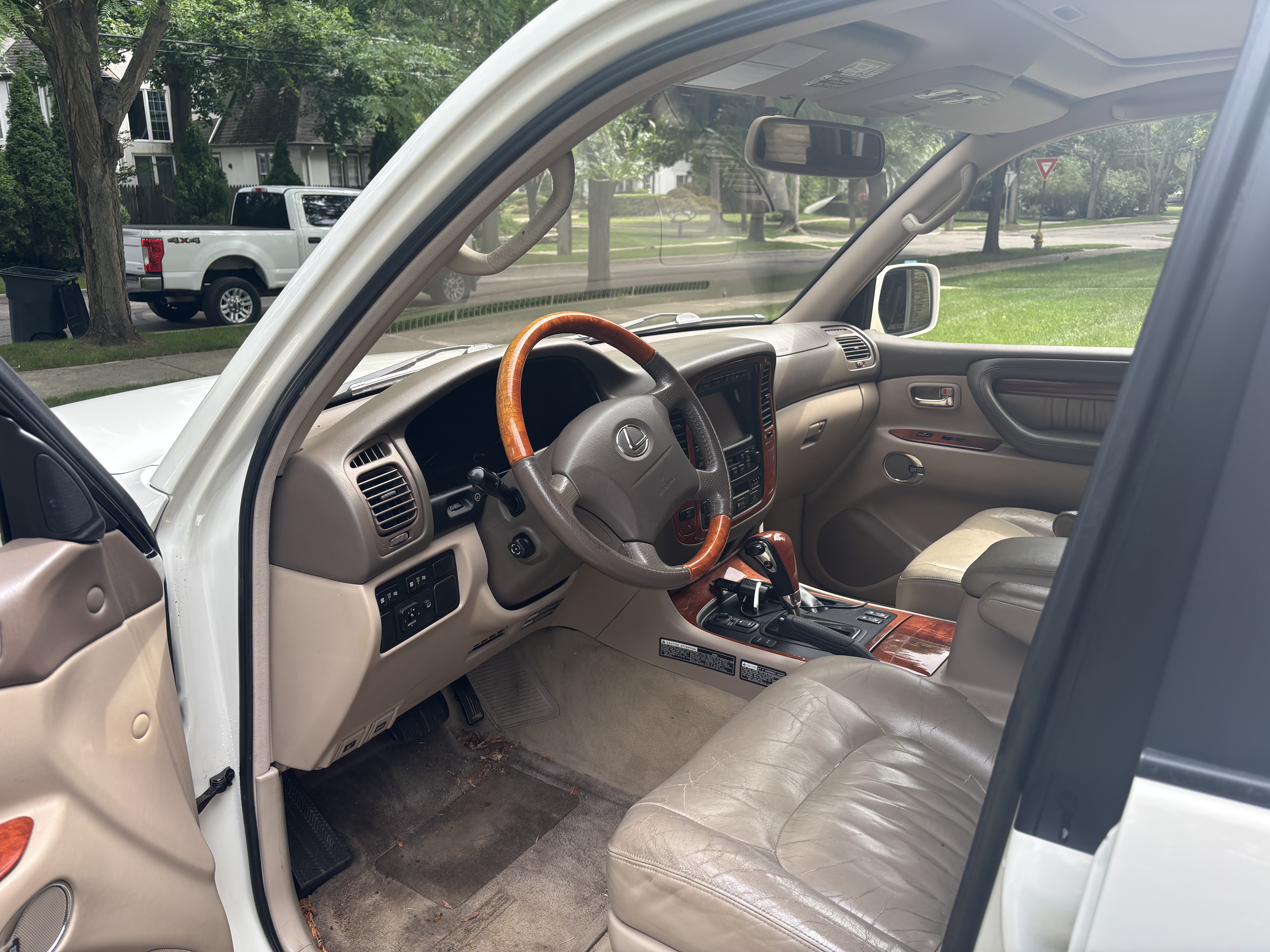 Used 2002 Lexus LX 470 4WD image 13