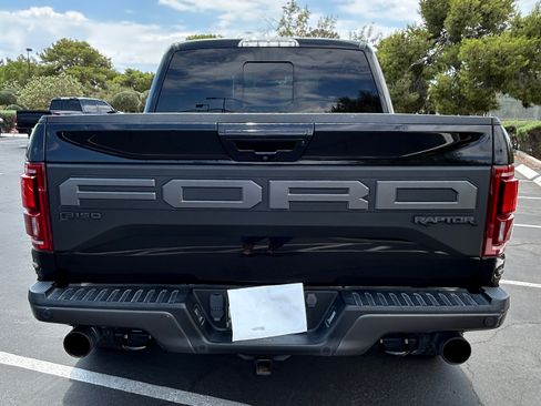 Used 2019 Ford F150 Raptor w/ Equipment Group 802A Luxury AWD/4WD image 8