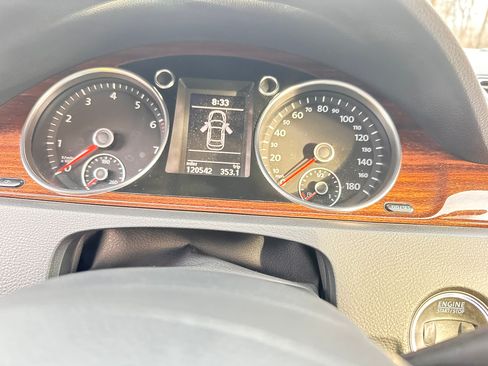 Used 2012 Volkswagen CC Lux Plus image 9