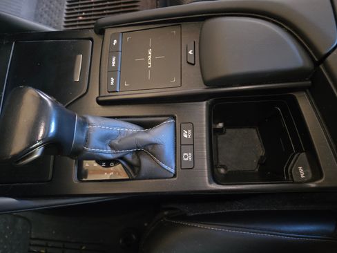Used 2021 Lexus ES 300h w/ Premium Package FWD image 9