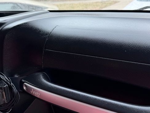 Used 2011 Jeep Wrangler Unlimited Rubicon w/ Dual Top Group image 14