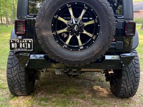 Used 2013 Jeep Wrangler Unlimited Sport image 5