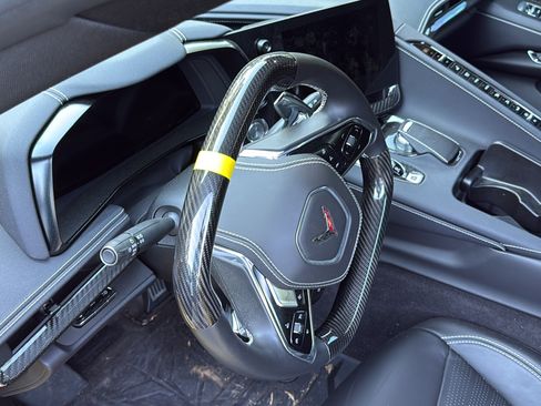 Used 2025 Chevrolet Corvette Stingray Preferred Conv w/ Z51 Performance Package image 11