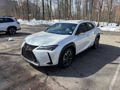 Used 2022 Lexus UX 200 w/ Accessory Package (Z1)