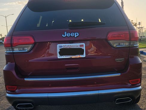 Used 2015 Jeep Grand Cherokee Summit image 6