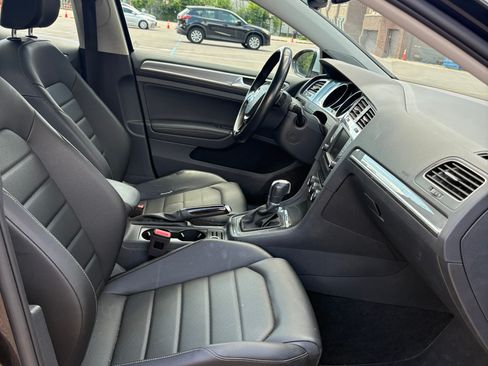 Used 2017 Volkswagen Golf Alltrack S AWD/4WD image 14