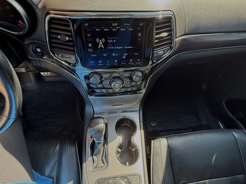 Used 2021 Jeep Grand Cherokee Overland image 8