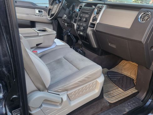 Used 2010 Ford F150 XLT image 12