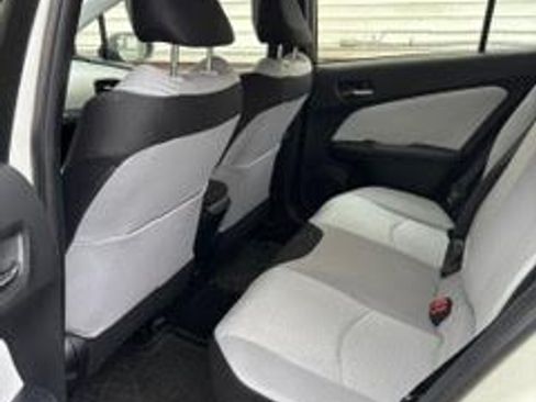 Used 2017 Toyota Prius Four Touring image 15