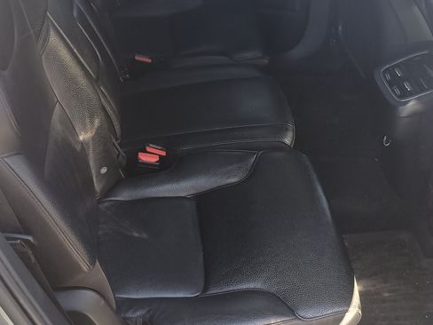 Used 2016 Volvo XC90 T6 Momentum w/ Momentum Plus Package image 8